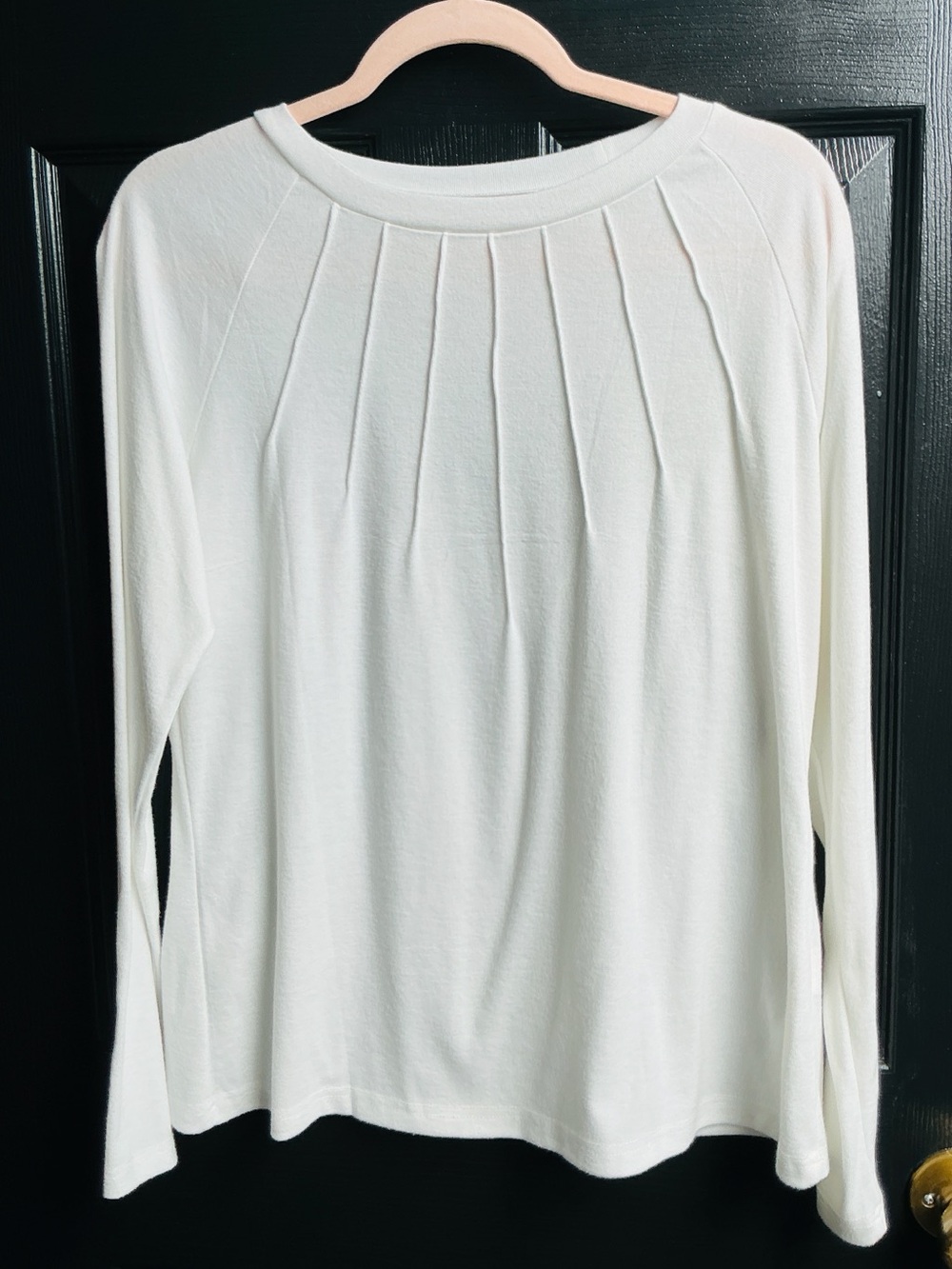 Classic Women's Pleated Crewneck Top - White